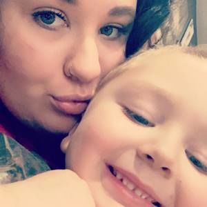 Meet your Posher, Simone